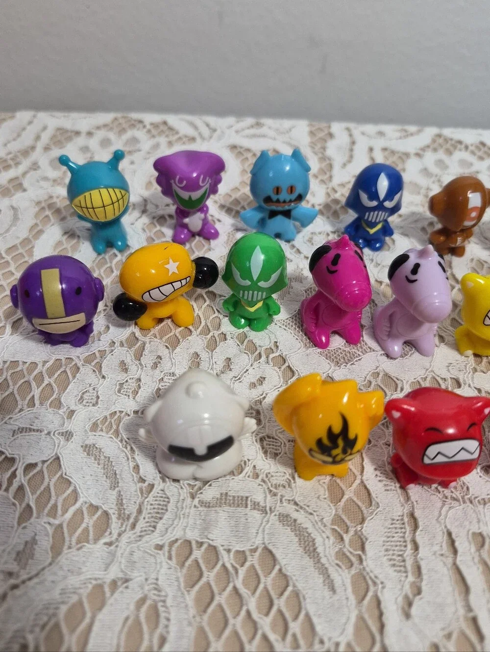 Crazy Bones Series 1